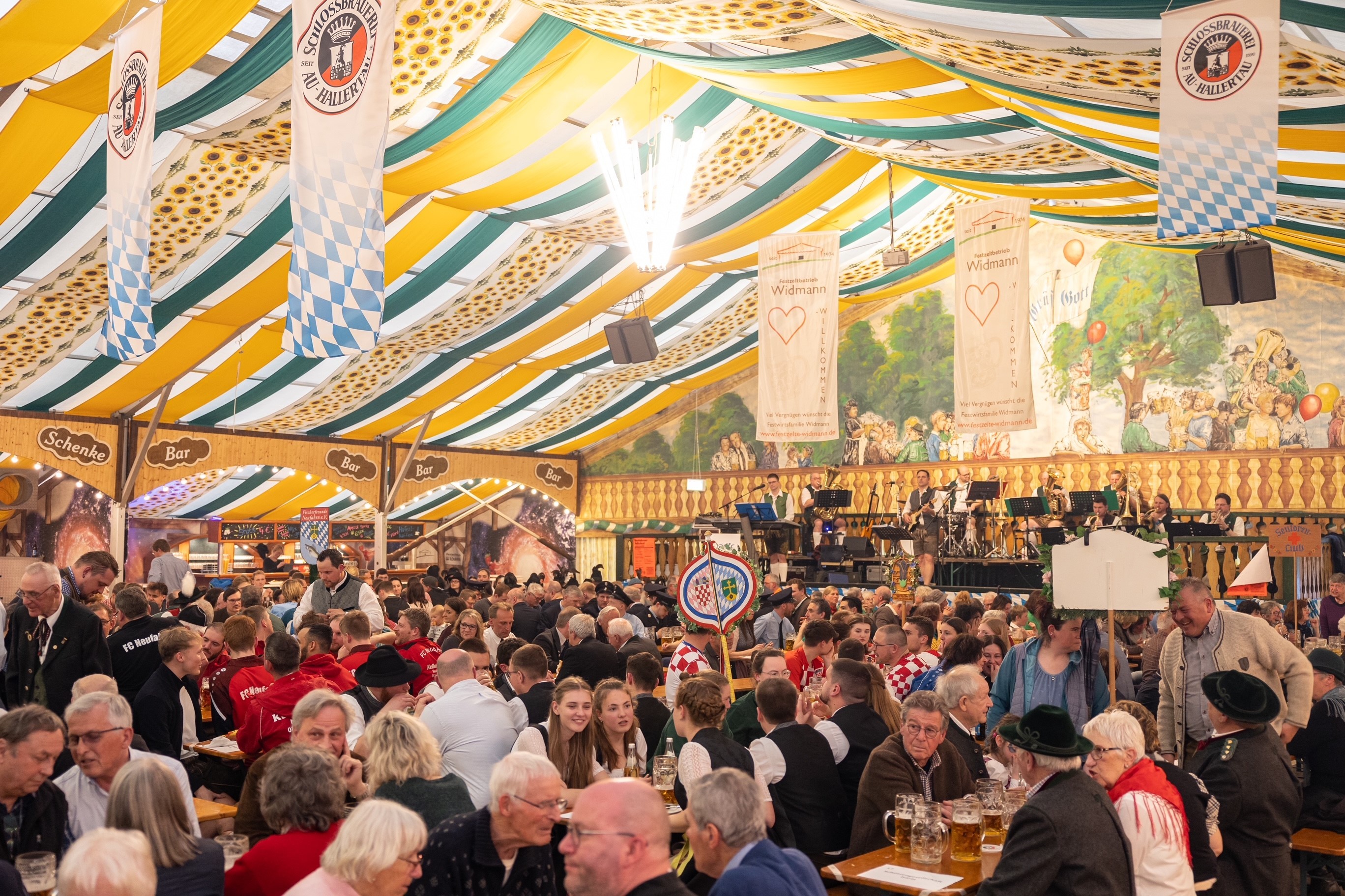 Neufahrner Volksfest mit guter Resonanz bei Groß und Klein  Gemeinde Neufahrn