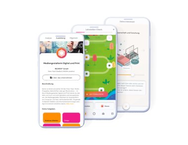 Drei Ansichten von Smartphones mit verschiedenen Bereichen der RECREWT-Matching-App